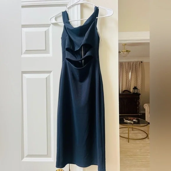 Nwt stunning Topshop size 6 Elegant Black Sleeveless Dress with cutouts - Picture 1 of 7